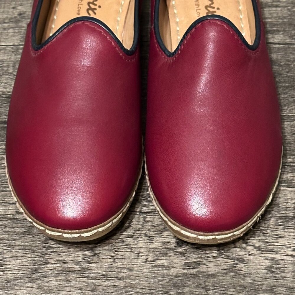 Charix Classic Bordeaux Slip-On, Size 37 - Picture 6 of 7